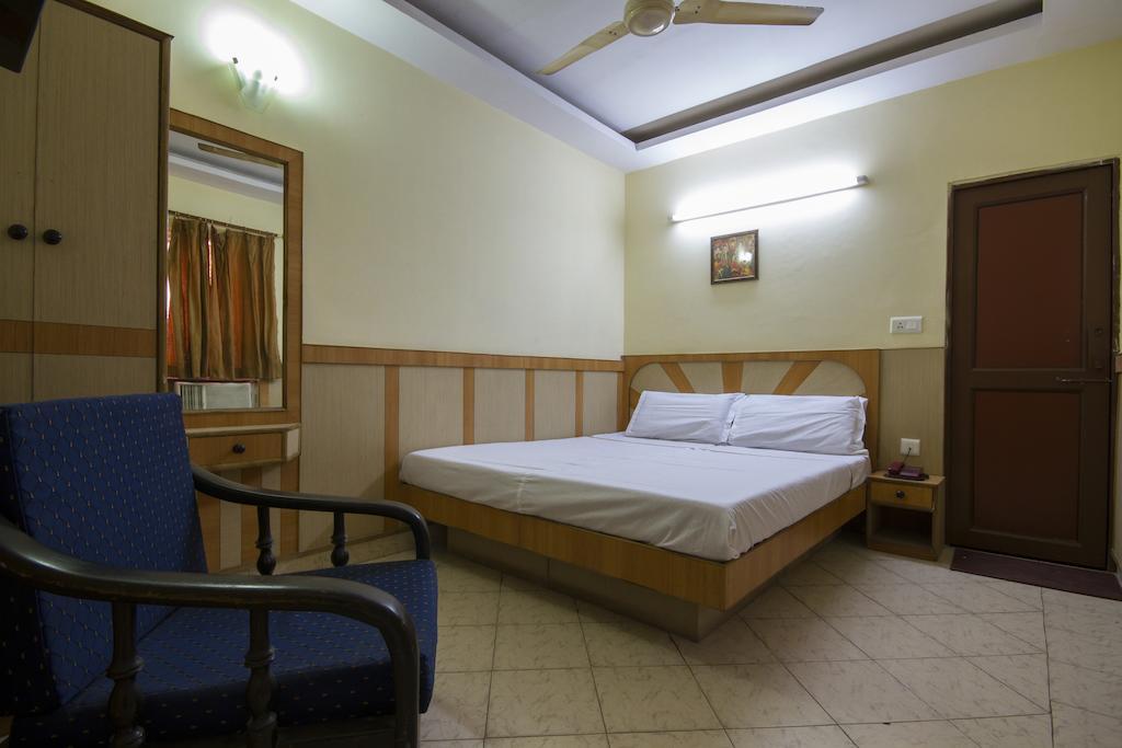 Hotel Kwality Nueva Delhi Habitación foto