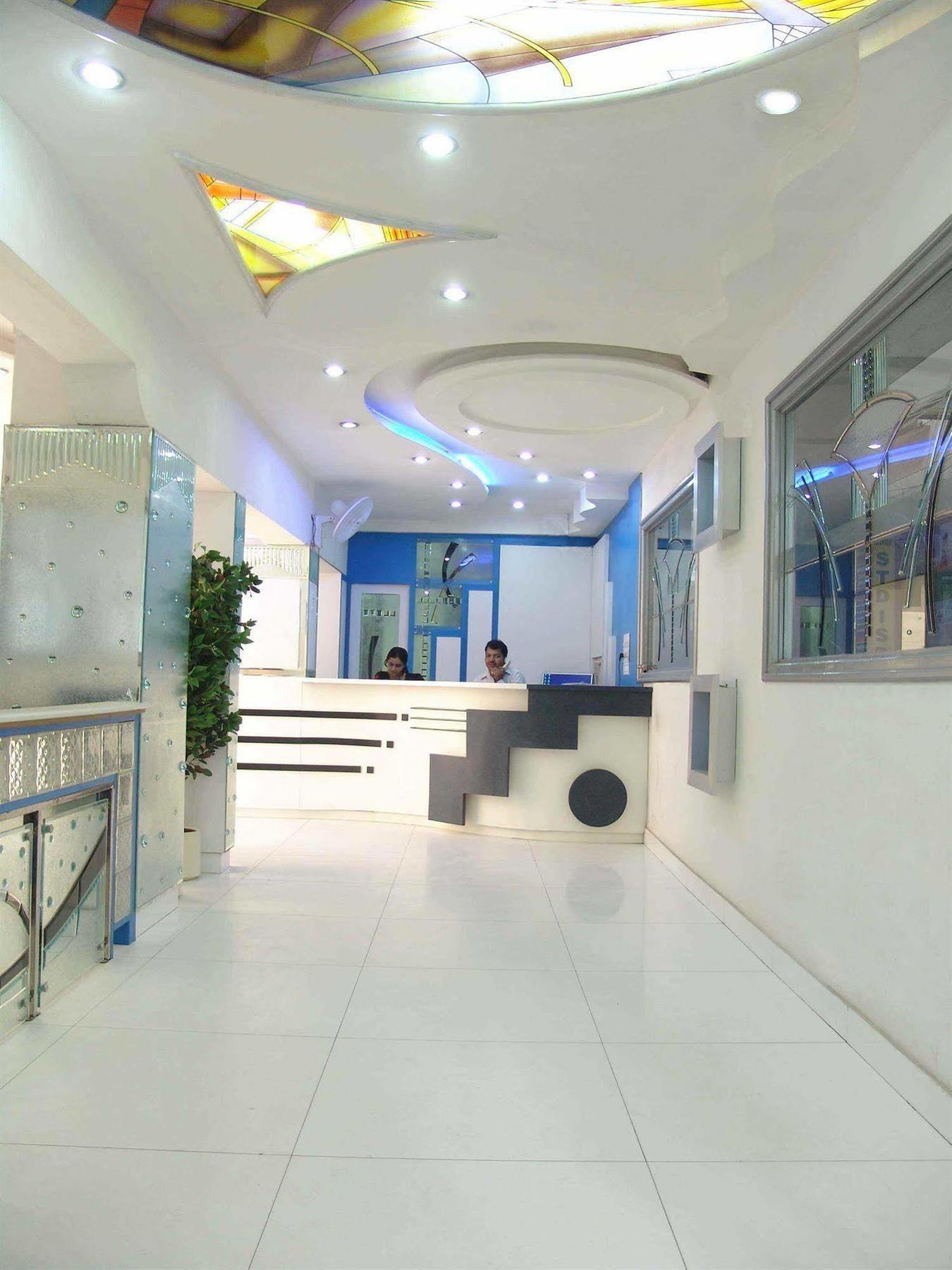 Hotel Kwality Nueva Delhi Exterior foto